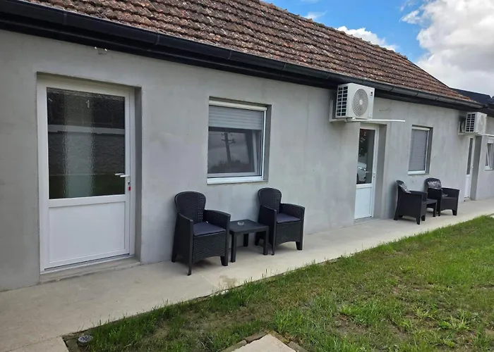 Zolax Apartmans Daire Mali Idos